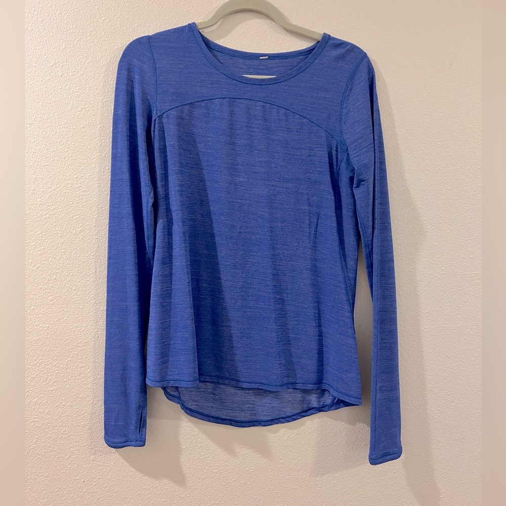 Blue lululemon top